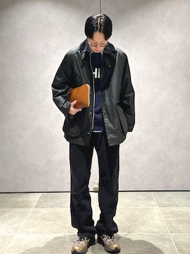 「アイテム（クラッチバッグ）」を使った、大木さん（メンズ・174cm）の秋コーディネート