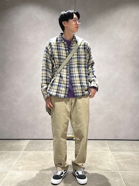 「SHIPS（シップス）のアイテム（トートバッグ）」を使った、大木さん（メンズ・174cm）の秋コーディネート