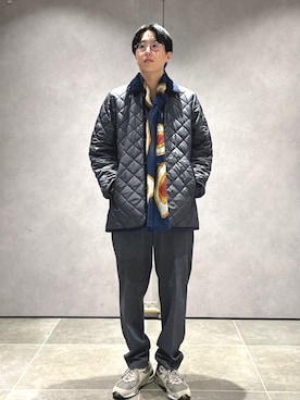 「アイテム（チェスターコート）」を使った、大木さん（メンズ・174cm）の秋コーディネート