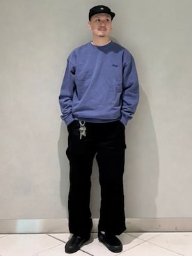 「BEAMS T（ビームスティー）のONEITA / Slub Pigment Dye Crewneck（スウェット、ブルー系）」を使った、BEAMS Tさん（メンズ・166cm）の秋コーディネート