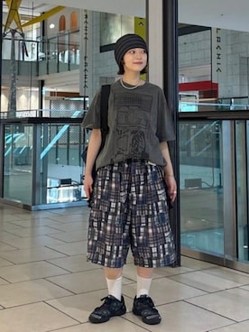 「C.E（シーイー）のC.E / OVERDYE MD The Camera T（Tシャツ/カットソー、グレー系）」を使った、BEAMS Tさん（メンズ・182cm）の夏コーディネート