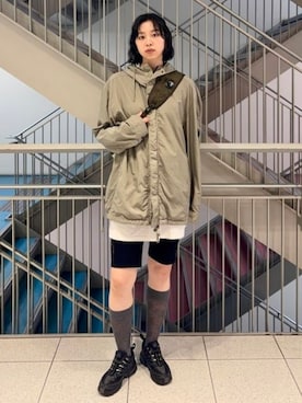 「C.P. COMPANY（シーピーカンパニー）のC.P. Company / Nylon B Lens Crossbody Bag（ショルダーバッグ、グリーン系）」を使った、BEAMS Tさん（メンズ・166cm）の秋コーディネート
