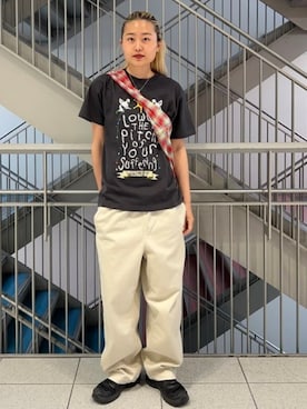 「BEAMS T（ビームスティー）のアイテム」を使った、BEAMS Tさん（レディース・168cm）の春コーディネート