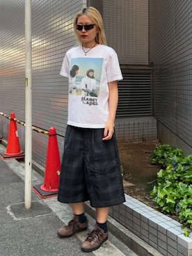 「cabaret poval（キャバレーポバール）のCabaret Poval / BD Bermuda Shorts（その他パンツ、その他）」を使った、BEAMS Tさん（レディース・153cm）の春コーディネート