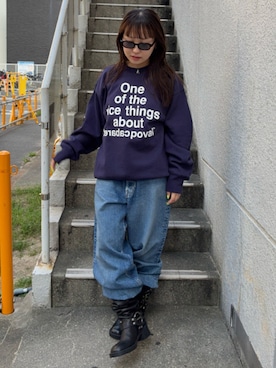 「cabaret poval（キャバレーポバール）のCabaret Poval / Nice Things Crewneck（スウェット、ブルー系）」を使った、BEAMS Tさん（メンズ・166cm）の秋コーディネート