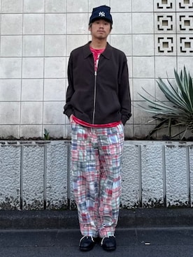 「crepuscule（クレプスキュール）のcrepuscule / Zip Blouson（ニット/セーター、ブラウン系）」を使った、BEAMS Tさん（メンズ・166cm）の秋コーディネート