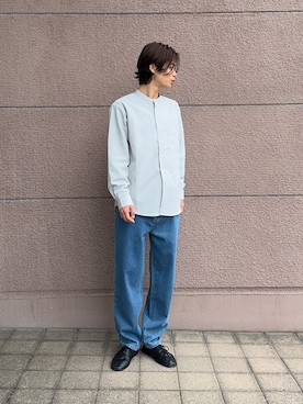 「URBAN RESEARCH DOORS（アーバンリサーチドアーズ）の『XLサイズ/WEB限定』『吸水速乾』セオアルファバンドカラーロングスリーブシャツ（シャツ/ブラウス、グレー系）」を使った、Shiragami Harutoさん（メンズ・175cm）の春コーディネート