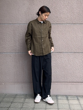 「URBAN RESEARCH（アーバンリサーチ）のLINEN LONG-SLEEVE SHIRTS（シャツ/ブラウス、グリーン系）」を使った、Shiragami Harutoさん（メンズ・175cm）の春コーディネート