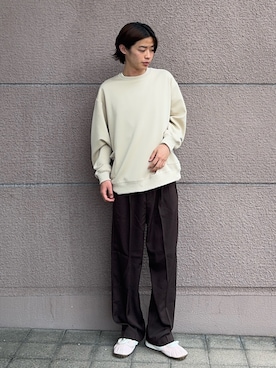 「ITEMS URBANRESEARCH（アイテムズ アーバンリサーチ）のサイドストレージダンボールプルオーバー（スウェット、ベージュ系）」を使った、Shiragami Harutoさん（メンズ・175cm）の春コーディネート