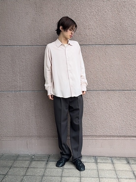 「ITEMS URBANRESEARCH（アイテムズ アーバンリサーチ）のリネンブレンドレギュラーカラーシャツ（シャツ/ブラウス、ピンク系）」を使った、Shiragami Harutoさん（メンズ・175cm）の春コーディネート