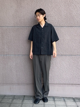 「ITEMS URBANRESEARCH（アイテムズ アーバンリサーチ）の『吸水速乾/イージーケア』リネンブレンド高機能半袖コーチシャツ（シャツ/ブラウス、ブラック系）」を使った、白上 悠人さん（メンズ・175cm）の夏コーディネート