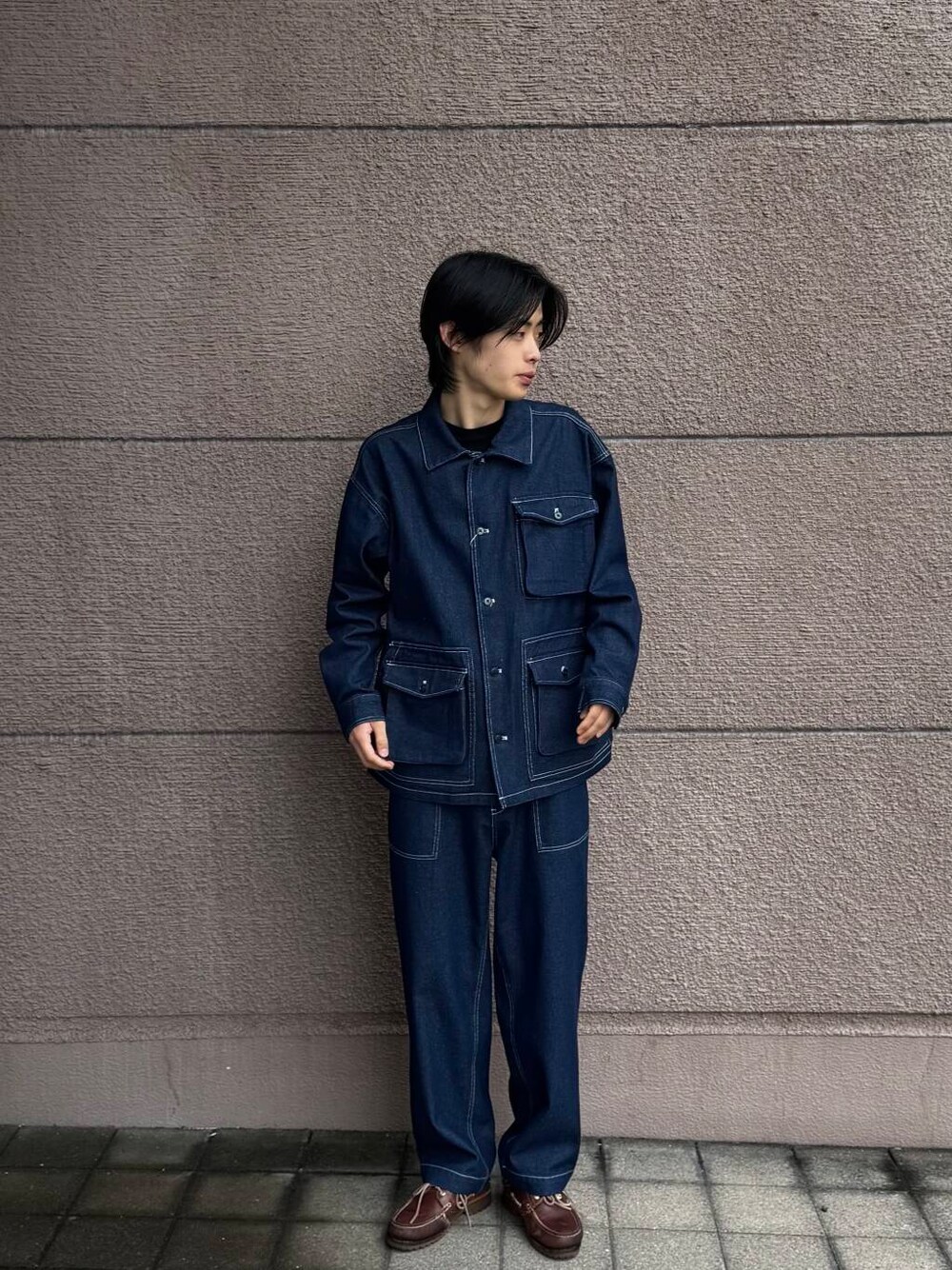 「シンプル、デニム、セットアップ、カジュアル、ラフ、ベイカーパンツ、春コーデ、春、newarrival、やや寒い、カジュアルセットアップスタイル」｜「ITEMS URBANRESEARCHのカバーオールジャケット（その他アウター、ブルー系）」を使った、Shiragami Harutoさん（メンズ・175cm）の春コーディネートの1枚目の写真