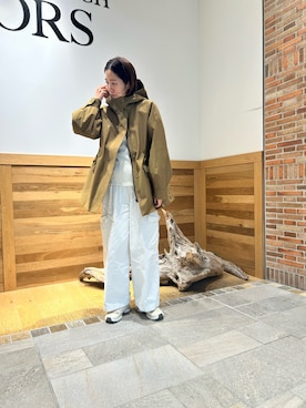 「URBAN RESEARCH DOORS（アーバンリサーチドアーズ）の防風/撥水ドロストフーディ（その他アウター）」を使った、sariさん（レディース・159cm）の秋コーディネート