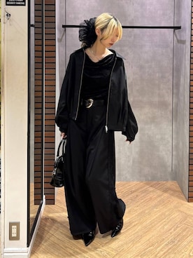 「PAGEBOY（ページボーイ）のベロアドレープロングスリーブ（Tシャツ/カットソー、ブラック系）」を使った、カワさん（レディース・163cm）の秋コーディネート