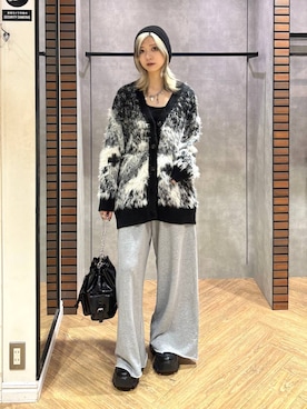 「PAGEBOY（ページボーイ）のサイドタックルーズウラケパンツ/イージーパンツ【4color・2size】（スウェットパンツ）」を使った、カワさん（レディース・163cm）の秋コーディネート