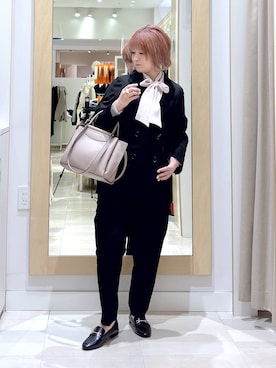 「アイテム（スラックス）」を使った、amamikanoheyaさん（レディース・155cm・40代）の冬コーディネート