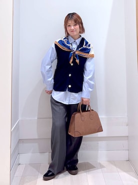 「アイテム（ストール/ショール）」を使った、amamikanoheyaさん（レディース・155cm）の秋コーディネート