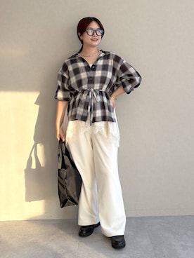 「Elura（エルーラ）のシアチェックシャツ/1000123（シャツ/ブラウス、ブラック系）」を使った、gw_maieiさん（レディース・160cm）の夏コーディネート