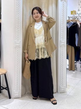 「Elura（エルーラ）のウッドハンドルペーパートート/646461（ハンドバッグ、ベージュ系）」を使った、gw_maieiさん（レディース・160cm）の春コーディネート