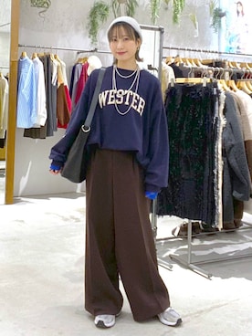 「アイテム（スウェット）」を使った、しおりさん（レディース・158cm・30代）の秋コーディネート