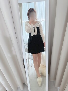 Titty Co By Poyo ティティーアンドコーバイポヨ の ファッションインフルエンサーpoyo Titty Co Petit バブル スリーブベロアミニワンピース ワンピース Wear