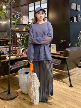 「niko and...（ニコアンド）のオリジナル2WAYテープトートバッグ（トートバッグ）」を使った、すなぎもさん（レディース・153cm）の秋コーディネート