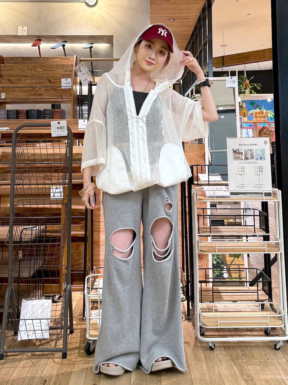 MODE NORM CORE】メッシュルーズパーカーを使った人気ファッション