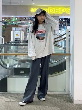 「FREE'S MART（フリーズマート）のアイテム（スウェット）」を使った、hazukiさん（レディース・163cm）の春コーディネート