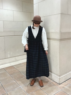 「レトロ」｜「アイテム（ジャンパースカート）」を使った、やまもとさん（レディース・161cm）の冬コーディネート