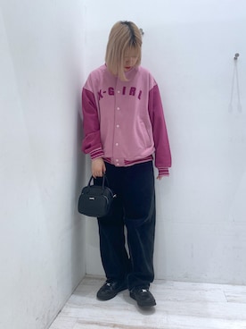 「アイテム（スタジャン、ピンク系）」を使った、ハヅキさん（レディース・167cm）の春コーディネート
