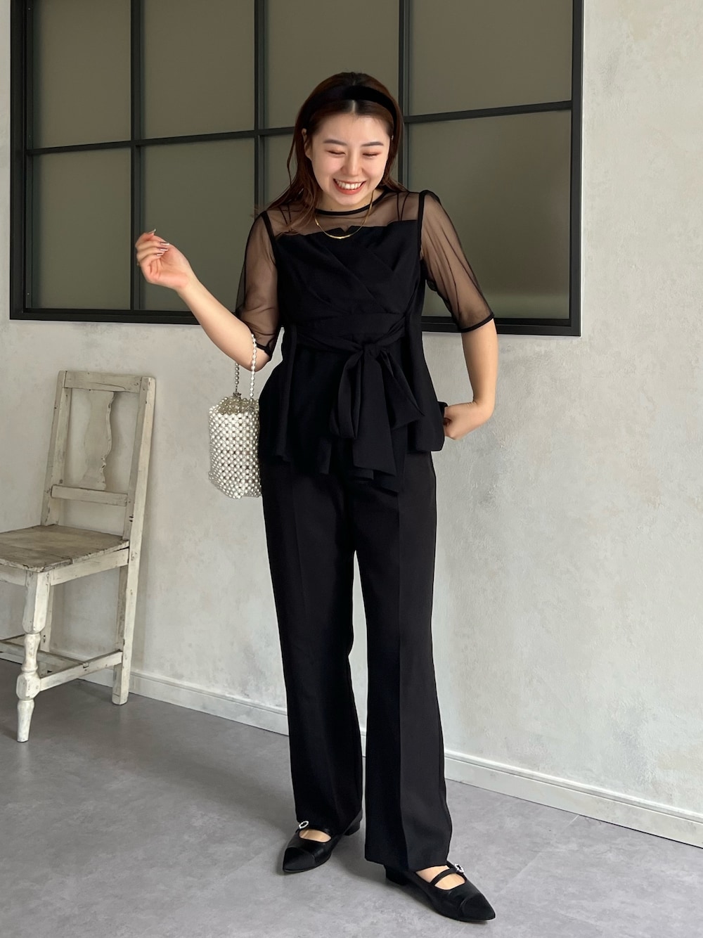 「秋服準備はじめました、今日のコスメと服、お呼ばれスタイル、結婚式、オケージョン、プチプラ、秋コーデ、お出かけコーデ、セットアップ、シンプルコーデ、ブラック、ワントーンコーデ、キレイめ」｜「prose verseのベロアカチューシャ（カチューシャ、ブラック系）」を使った、ももぞうさん（レディース・154cm）の秋コーディネートの1枚目の写真