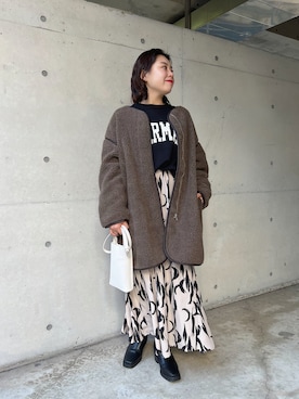 「ロゴニット」｜「アイテム（ノーカラーコート）」を使った、ももぞうさん（レディース・154cm）の冬コーディネート