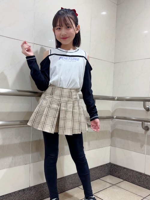 ベルト付きプリーツスカート