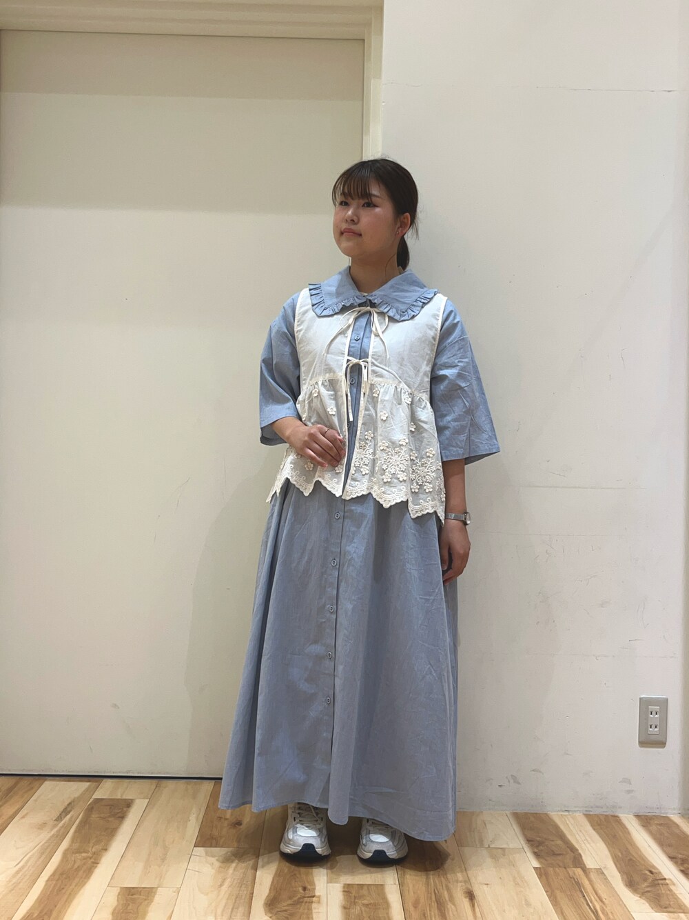 「Samansa Mos2の◎ビッグ襟ワンピース（ワンピース、ブルー系）」を使った、さわさん（レディース・155cm）の夏コーディネートの1枚目の写真