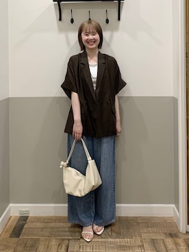 「A part by（アパートバイ）のアセテートリネン半袖ジャケット（テーラードジャケット、ブラウン系）」を使った、Moekaさん（レディース）の春コーディネート