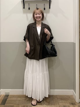 「A part by（アパートバイ）のアセテートリネン半袖ジャケット（テーラードジャケット、ブラウン系）」を使った、Moekaさん（レディース）の夏コーディネート