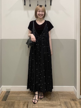 「A part by（アパートバイ）のソフトカーブバッグ（ショルダーバッグ、ブラック系）」を使った、Moekaさん（レディース）の夏コーディネート