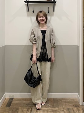 「A part by（アパートバイ）のApbコクーンデニムパンツ≪追加3≫（デニムパンツ、ベージュ系）」を使った、Moekaさん（レディース）の春コーディネート