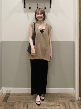 「A part by（アパートバイ）のプリーツイージータイトスカート2（スカート、ブラック系）」を使った、Moekaさん（レディース）の春コーディネート