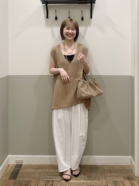 「A part by（アパートバイ）の≪追加2≫ペーパーユルニットノースリーブ（ニット/セーター、イエロー系）」を使った、Moekaさん（レディース）の春コーディネート