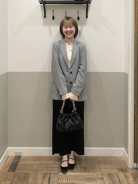 「A part by（アパートバイ）のプリーツイージータイトスカート2（スカート、ブラック系）」を使った、Moekaさん（レディース）の春コーディネート