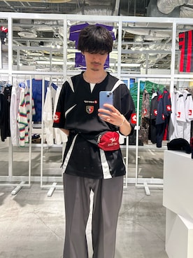 「URBAN RESEARCH（アーバンリサーチ）のLOTTO　PANEL GAME SHIRTS（Tシャツ/カットソー、ブラック系）」を使った、rikutoさん（メンズ・175cm）の秋コーディネート