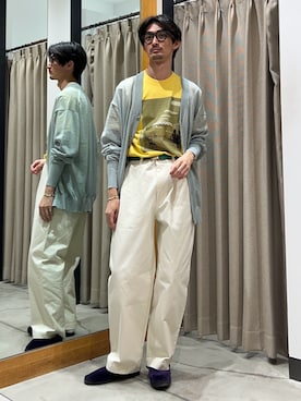 「URBAN RESEARCH（アーバンリサーチ）のURBAN RESEARCH×Backrooms×A24　LIMINAL SPACE T-SHIRTS（Tシャツ/カットソー、イエロー系）」を使った、rikutoさん（メンズ・175cm）の秋コーディネート