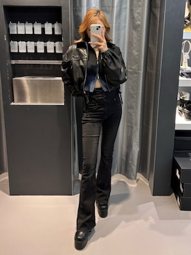 「春ニット」｜「アイテム（ブルゾン）」を使った、豊田朱莉さん（レディース・157cm）の冬コーディネート