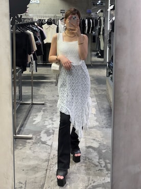 「アイテム（デニムパンツ）」を使った、豊田朱莉さん（レディース・157cm）の夏コーディネート