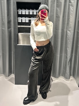 豊田朱莉さんのコーディネート