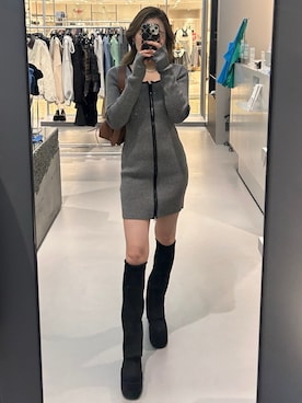 「EMODA」｜「アイテム（ワンピース/ドレス）」を使った、豊田朱莉さん（レディース・157cm）の秋コーディネート