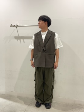 「アイテム（ダウンベスト）」を使った、yujiさん（メンズ・178cm）の春コーディネート