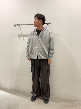 「SENSE OF PLACE by URBAN RESEARCH(センスオブプレイスバイアーバンリサーチ)のドローコードWZIPパーカー(パーカー、グレー系)」を使った、yujiさん(メンズ・178cm)の秋コーディネート