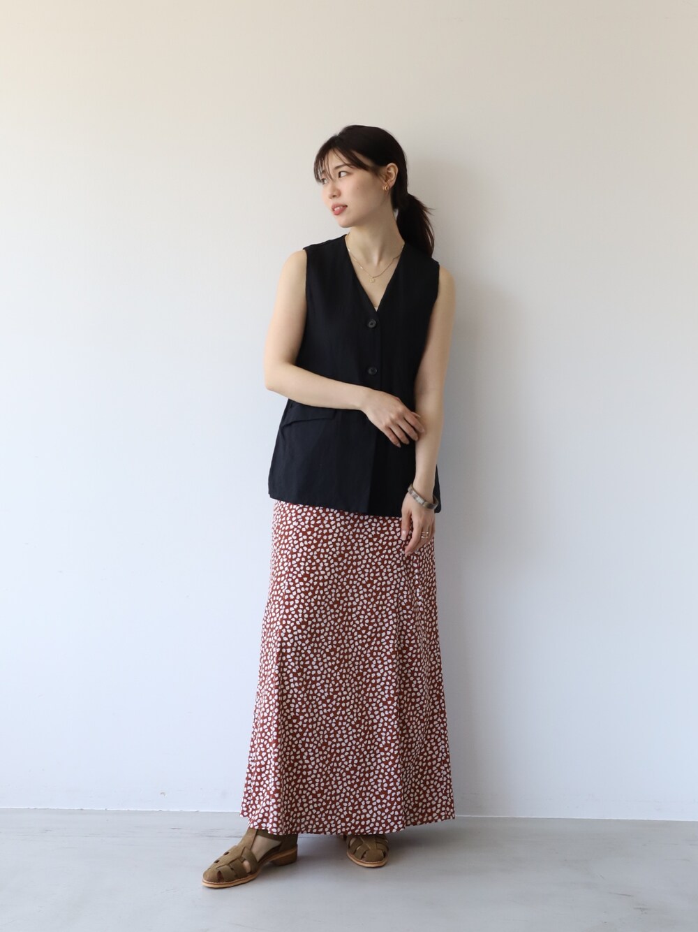 ✨️美品✨ティッカ TICCA 麻 リネン バックレースアップ 長袖シャツ 濃紺 値下交渉歓迎】 ティッカ TICCA バックレースアップシャツ 長袖